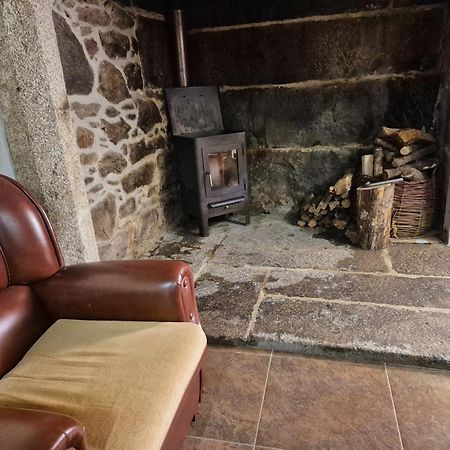 Albergue Rectoral San Mamede Da Pena Exclusive For Pilgrims Negreira Exterior photo